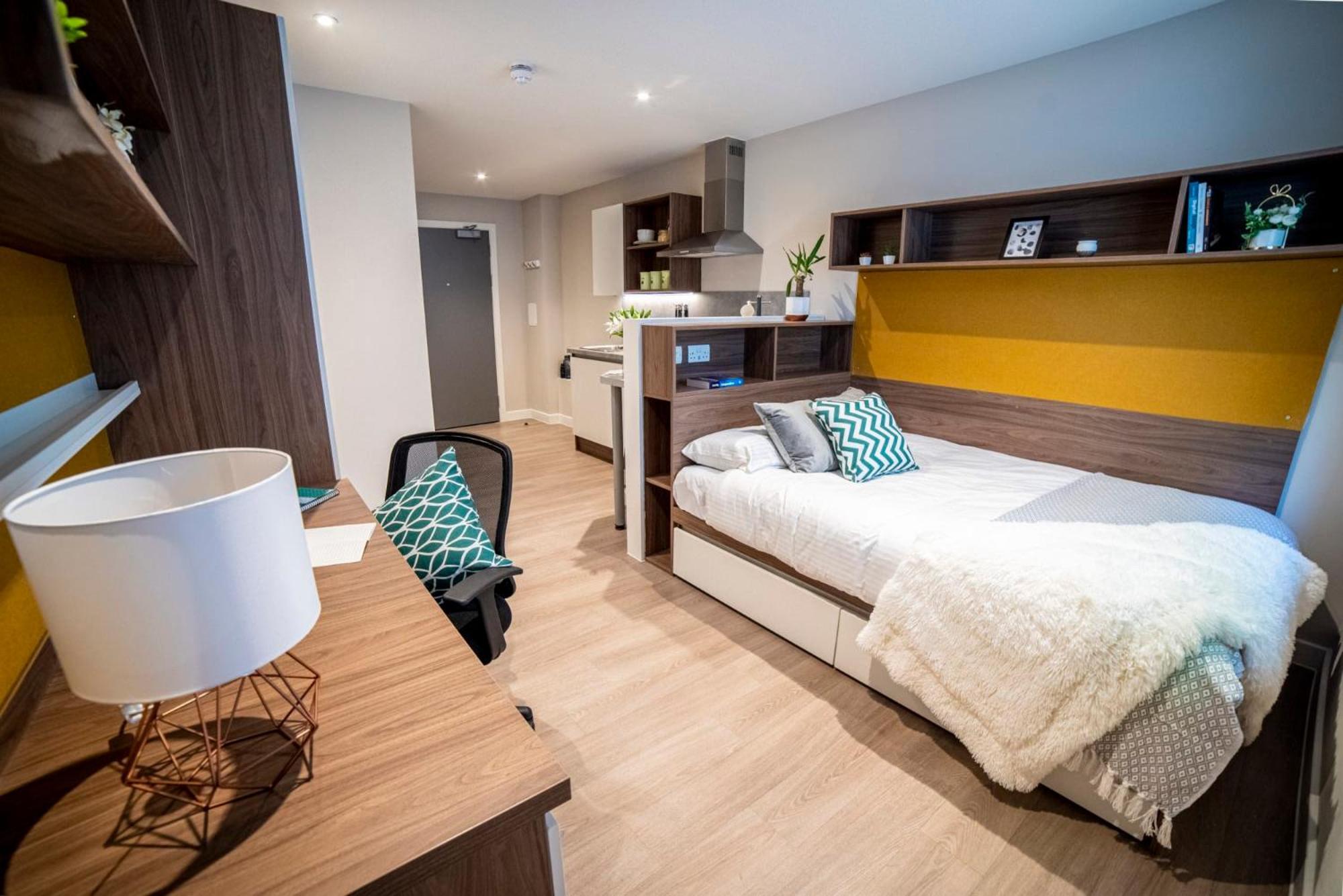 Stylish Studio Accommodations With Kitchen At Brewer'S Court In Edinburgh Bagian luar foto